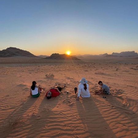 Authentic Bedouin Camp ワディ ・ラム エクステリア 写真