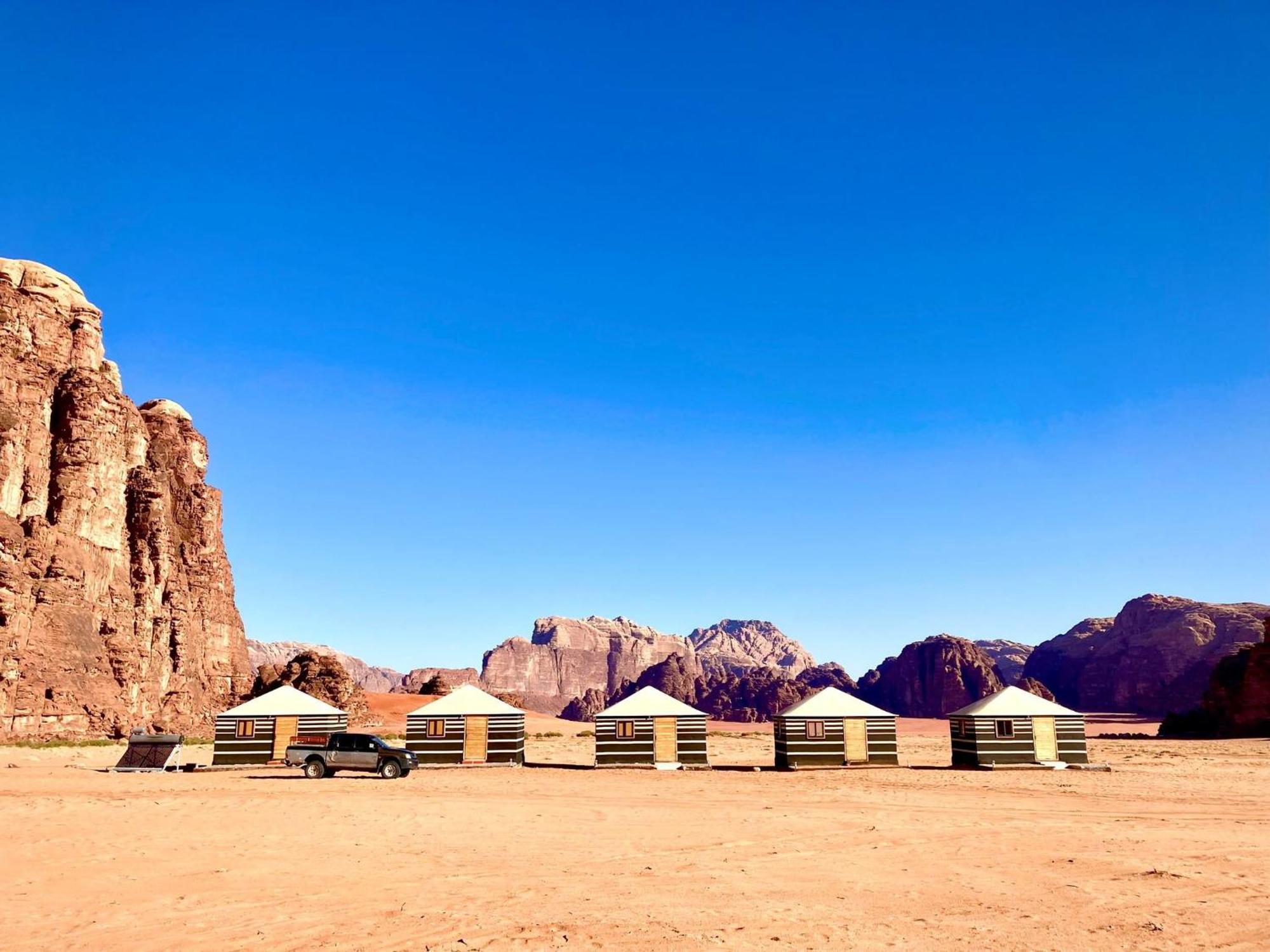 Authentic Bedouin Camp ワディ ・ラム エクステリア 写真