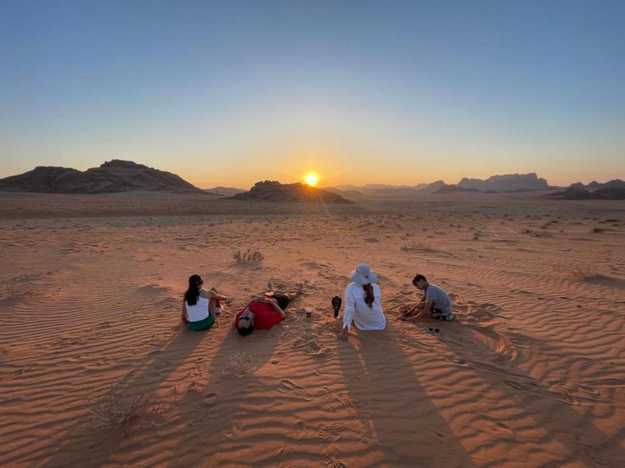 Authentic Bedouin Camp ワディ ・ラム エクステリア 写真